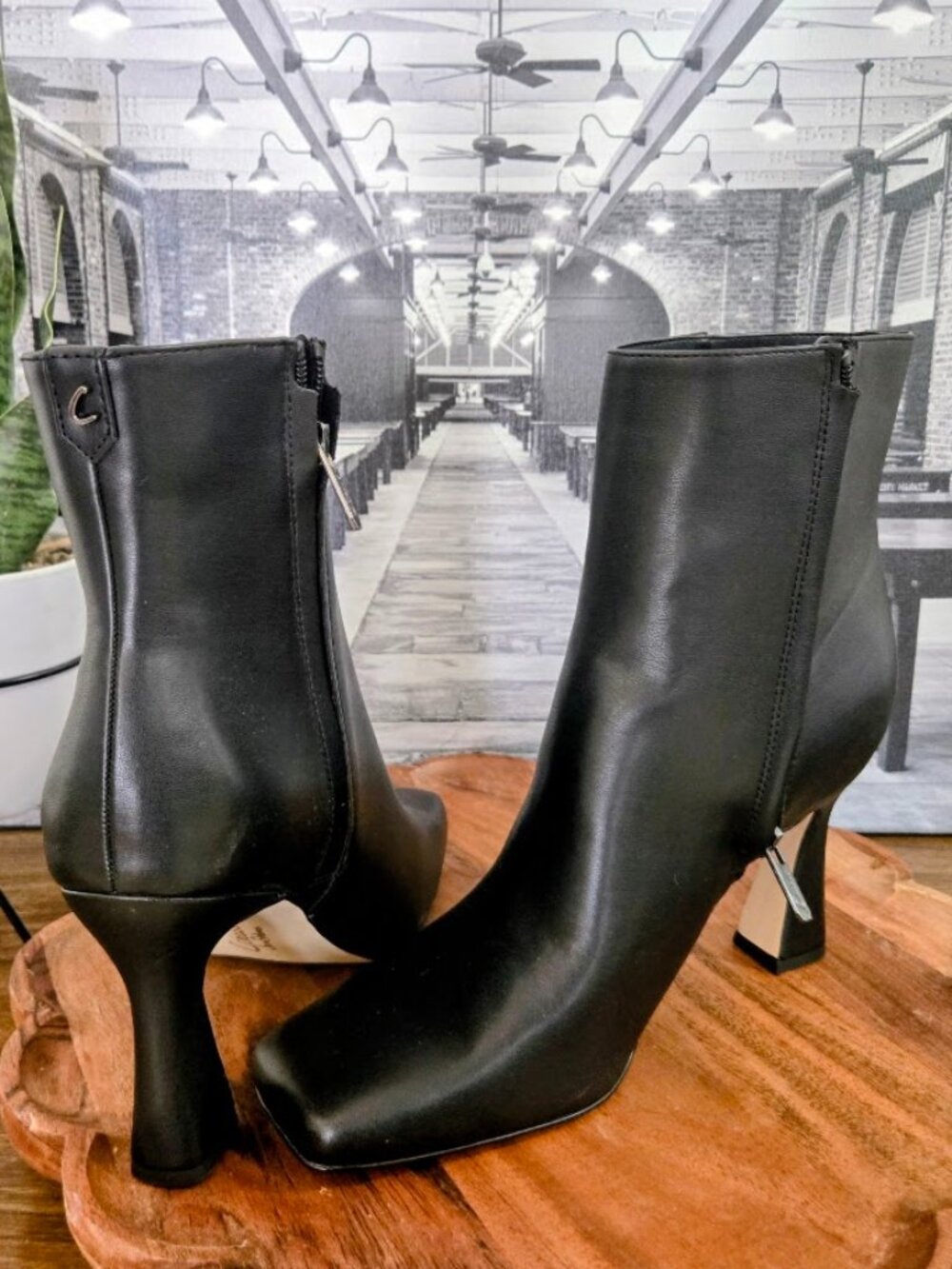Circus by Sam Edelman Black Emma Square Toe Bootie 9.5M NWOB